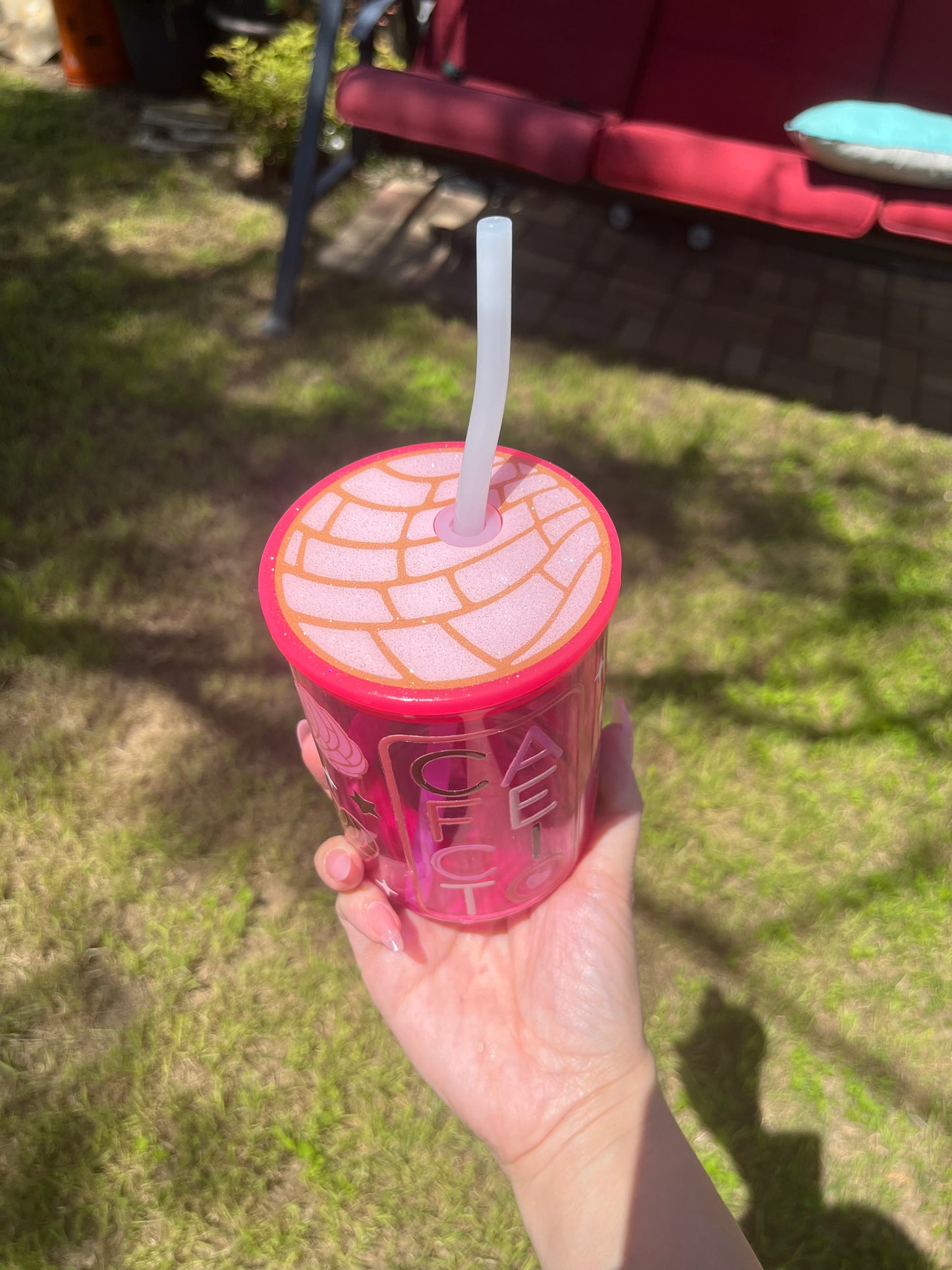 Hot pink Cafecito glass mug