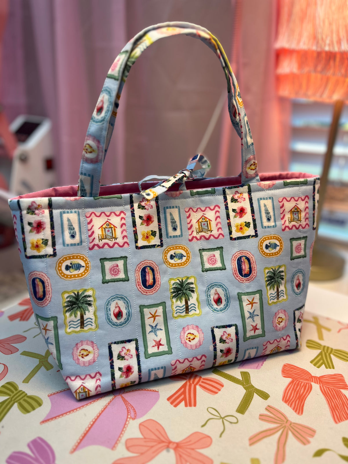 Beach vibes Mini tote bag