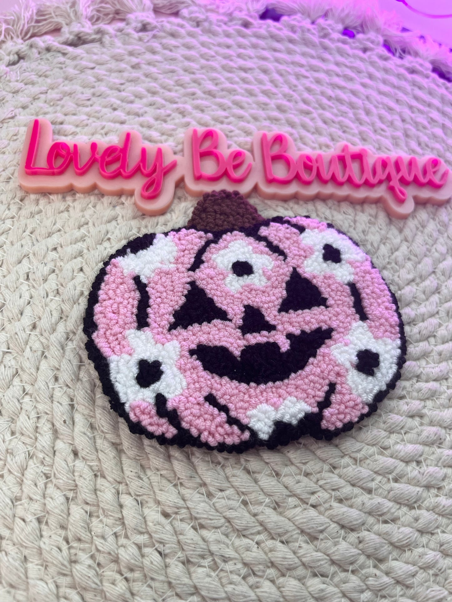 Pink Jack-o-lantern Mug rug
