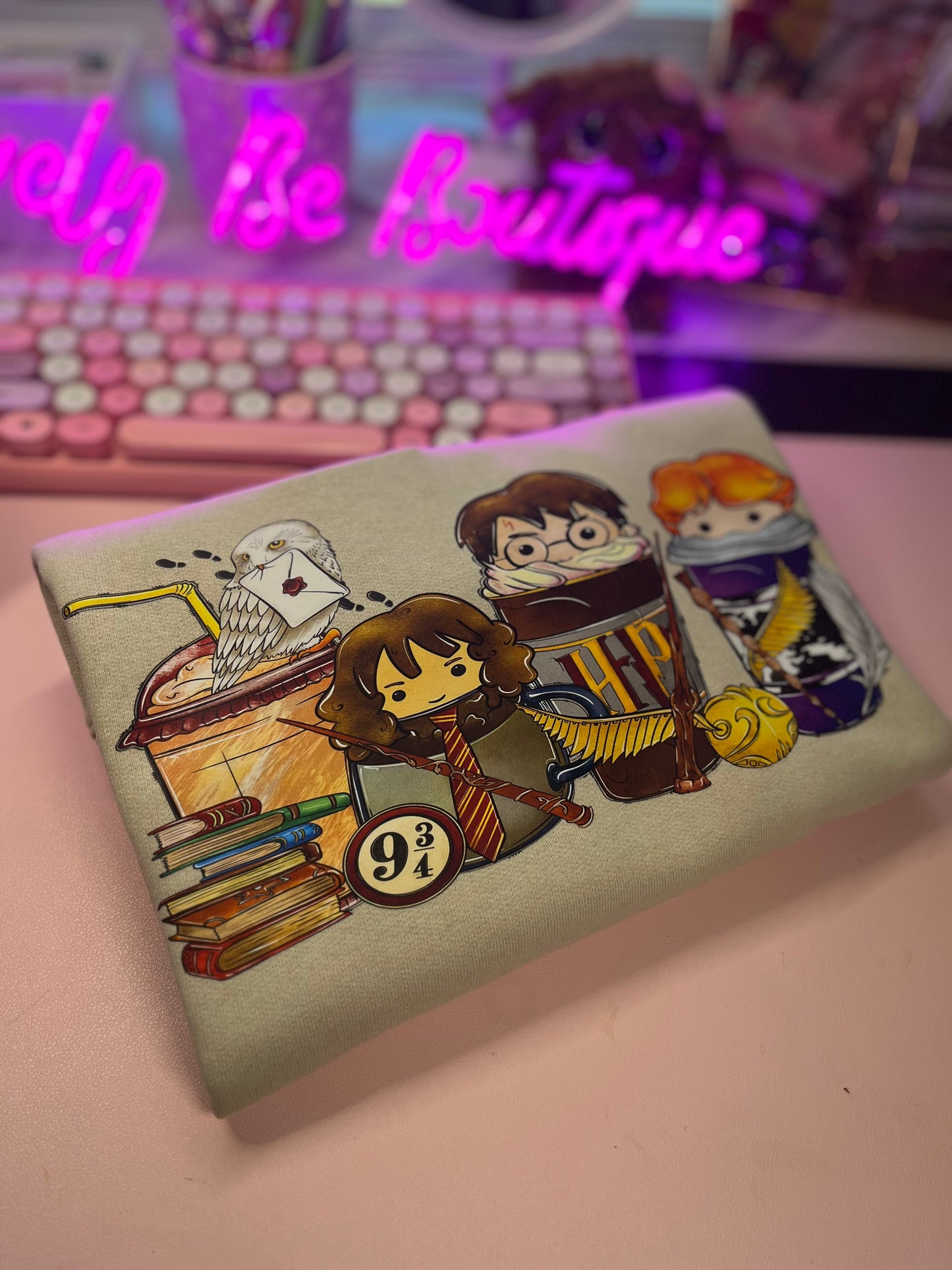 Potter and coffee sweater
