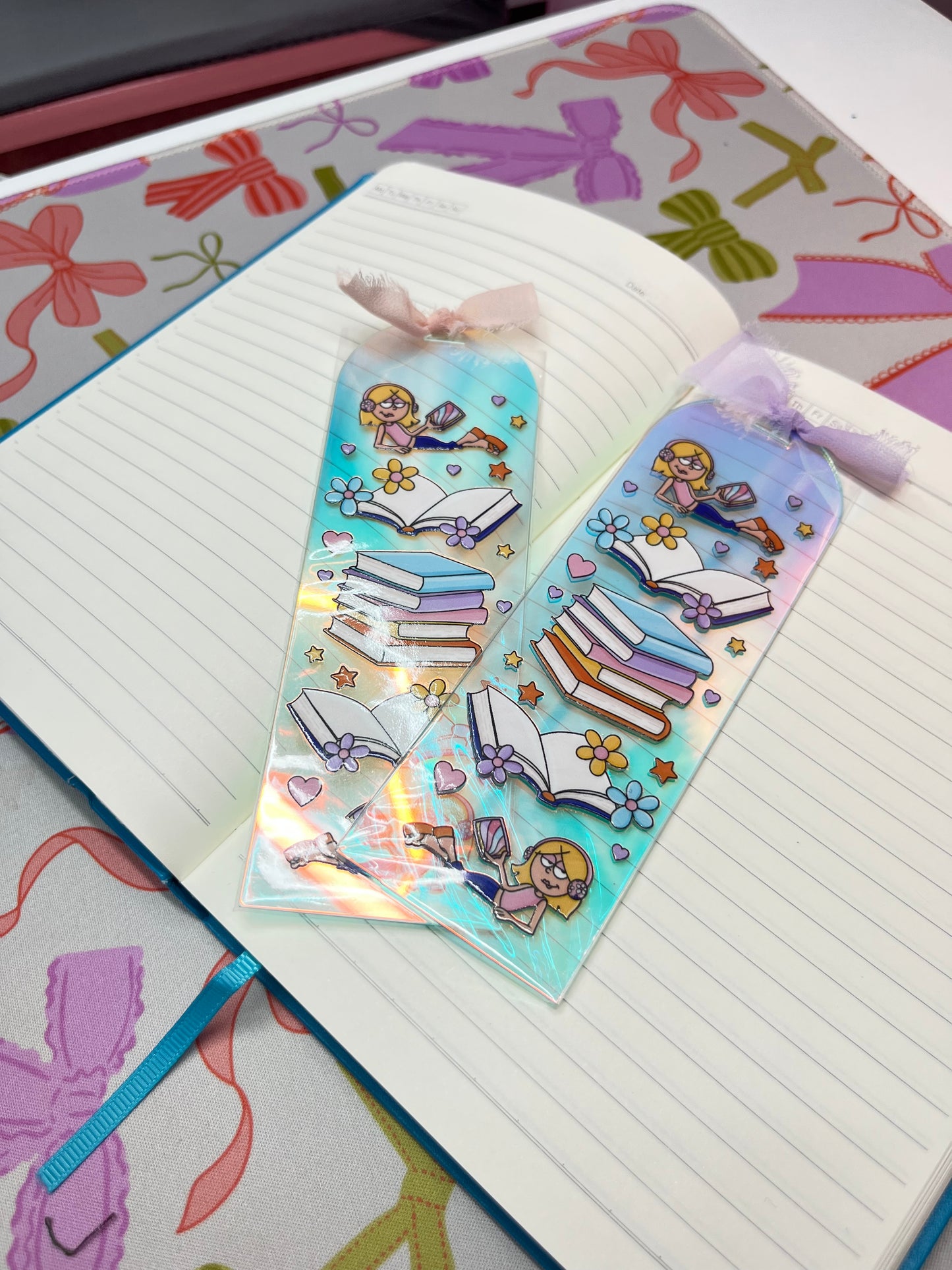 Lizzy Iridescent Bookmark