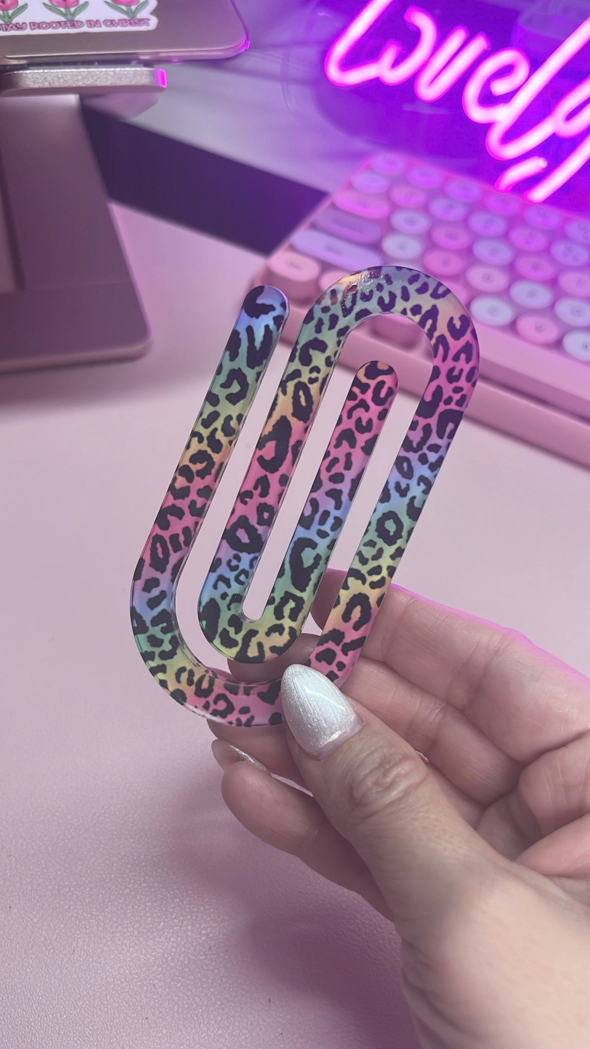 Rainbow Cheetah jumbo paperclip