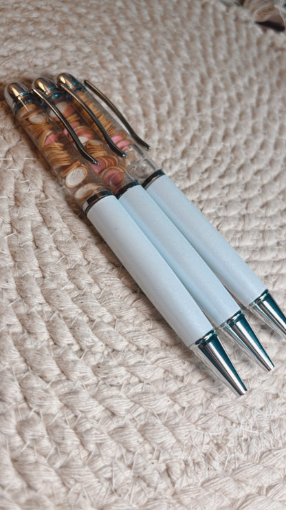 Concha snowglobe twist pen (white)