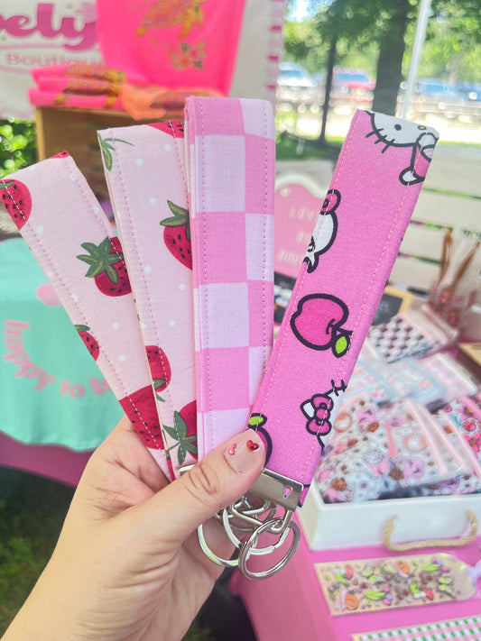 Wristlet keychain