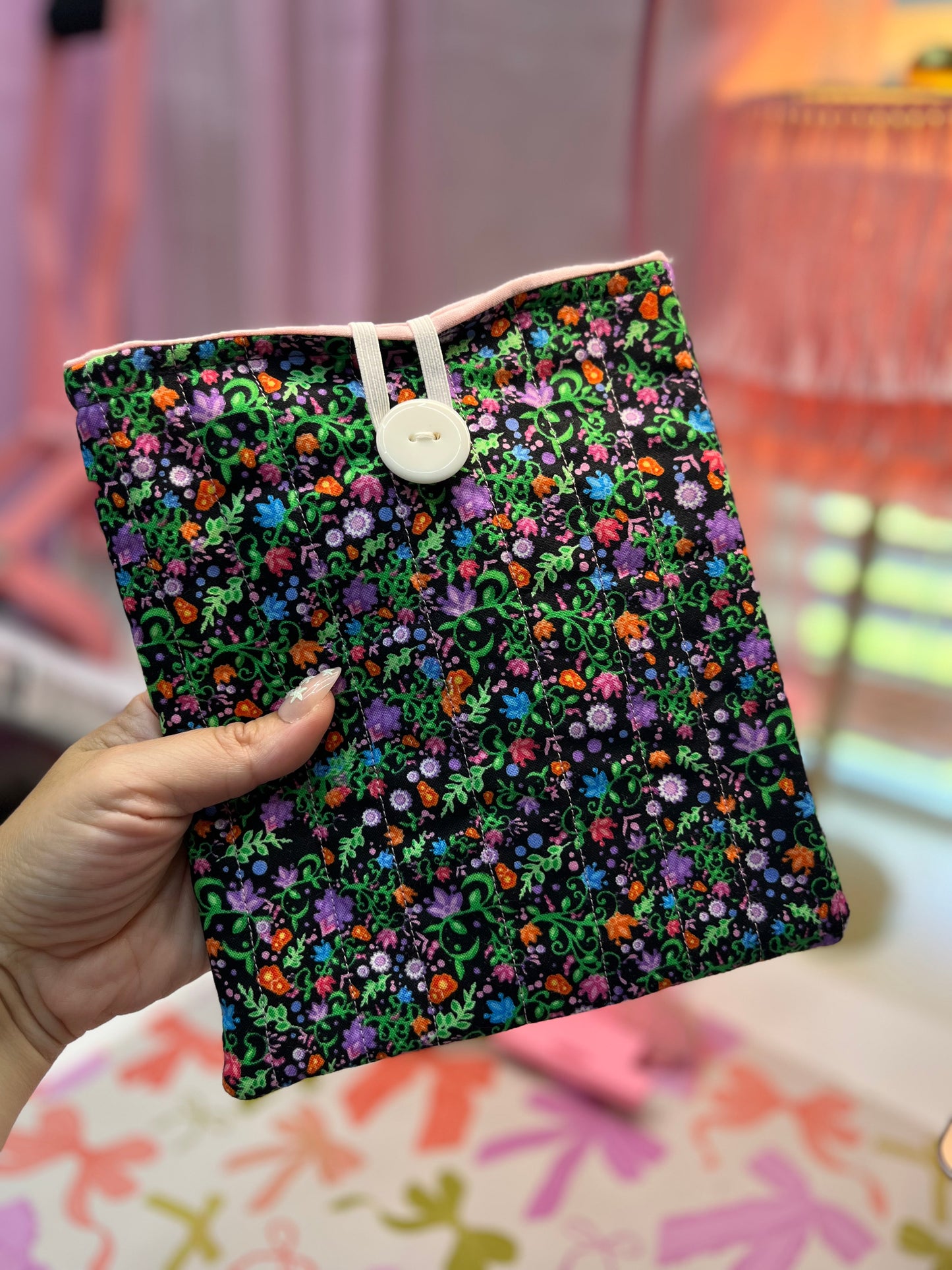 Black floral kindle sleeve