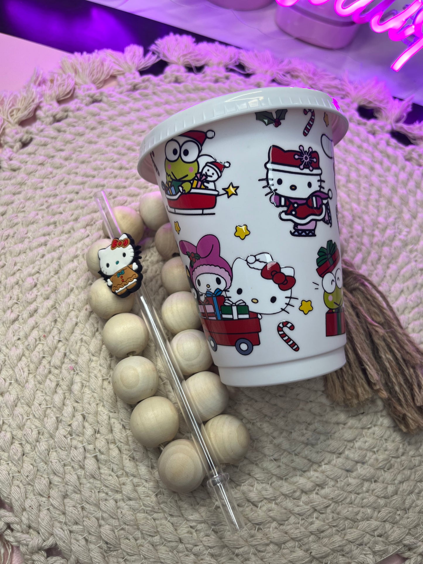 Kitty n friends plastic cup with straw topper