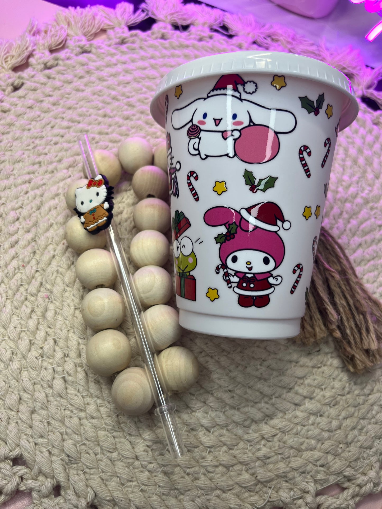 Kitty n friends plastic cup with straw topper